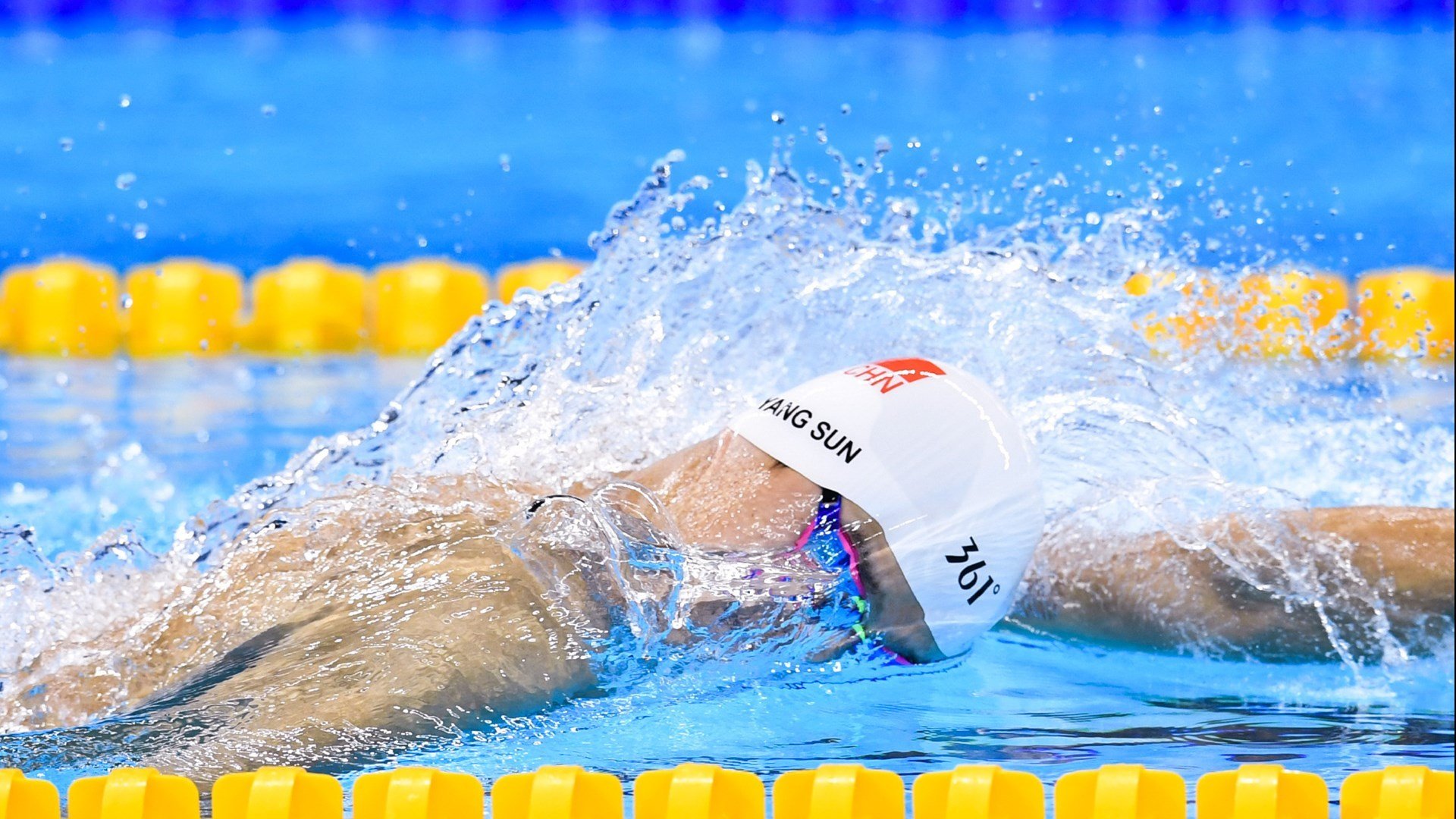 中长距离自由泳稳定发挥,中长距离自由泳关键技术